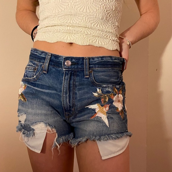 American Eagle Outfitters Pants - embroidered denim shorts